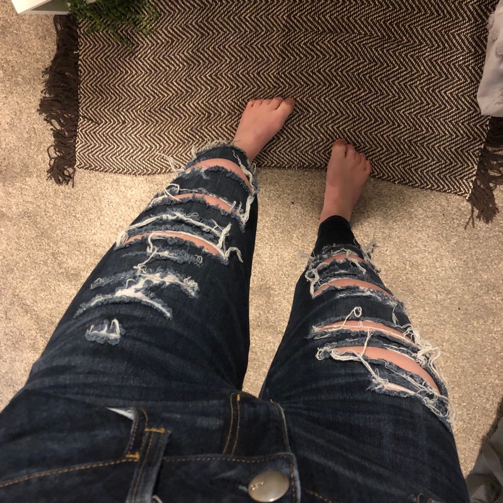 Ripped jeans - Picture 2 of 3